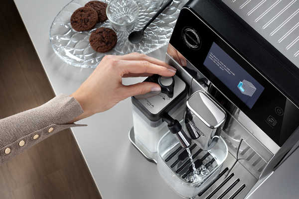 Ekspres ciśnieniowy DeLonghi ECAM 470.85.MB Eletta Ultra